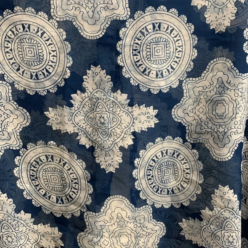 Silk Medallion Scarf Shawl Patriotic 4th of July Viscose Blue and White